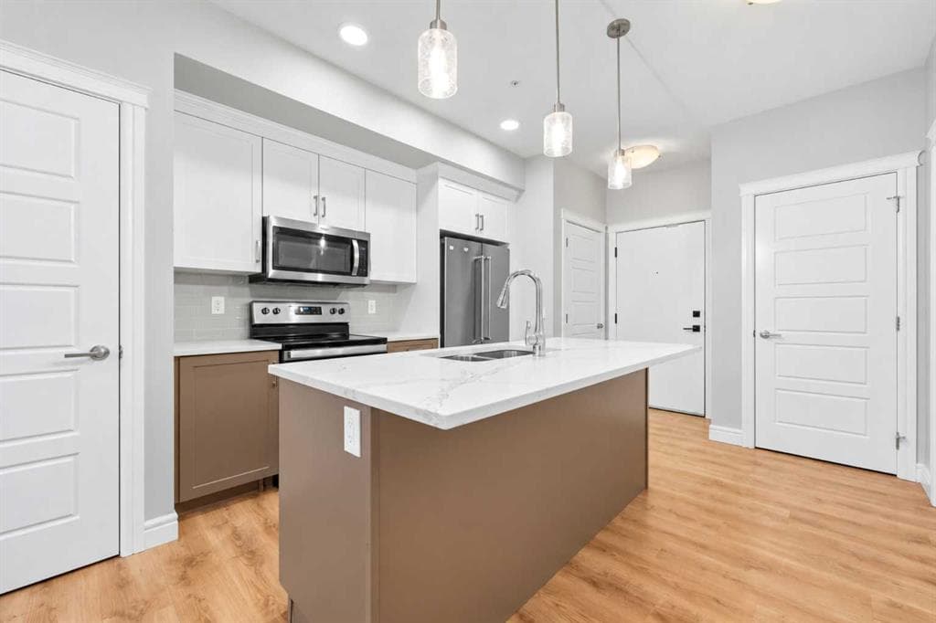 1-bed Apartment for sale at 211, 19661 40 Street SE, Calgary