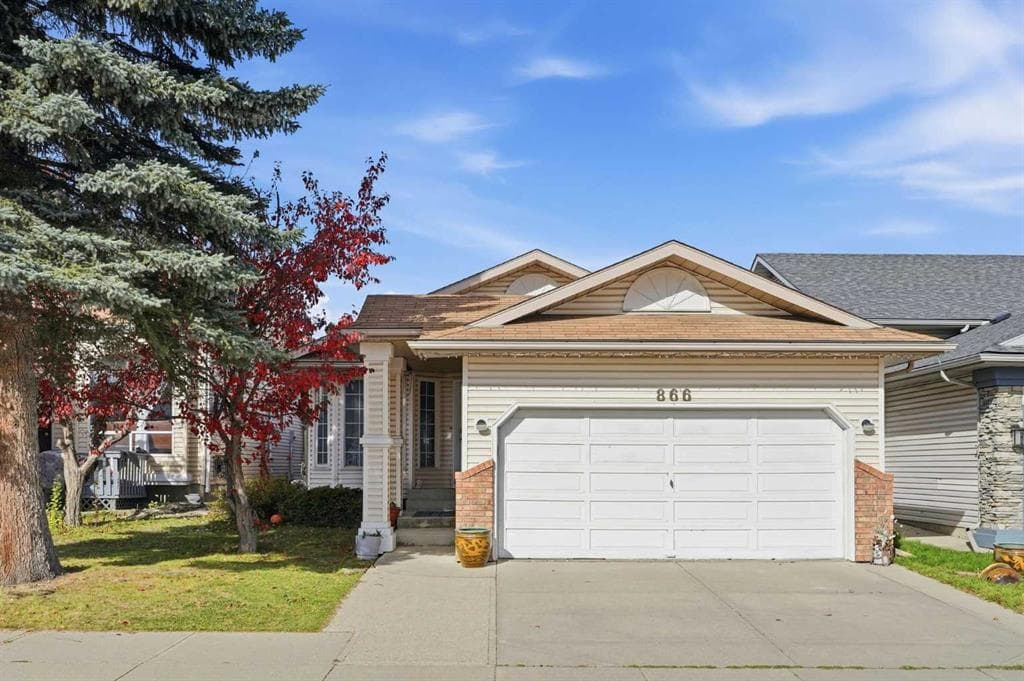 4-bed Detached for sale at 866 Applewood Drive SE, Calgary