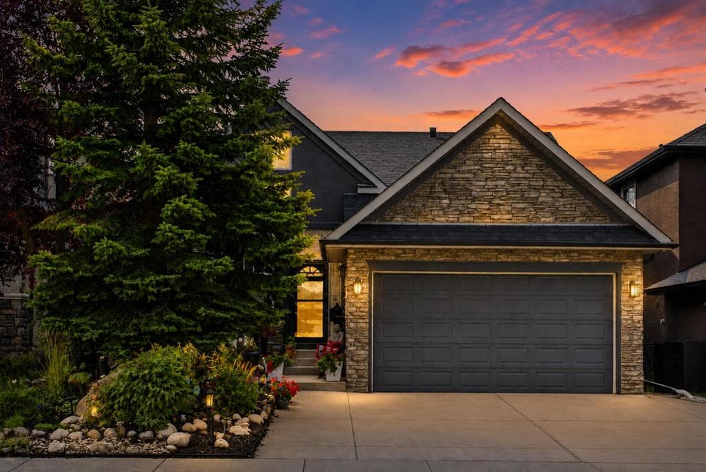 4-bed Detached for sale at 44 Strathlea Close SW, Calgary