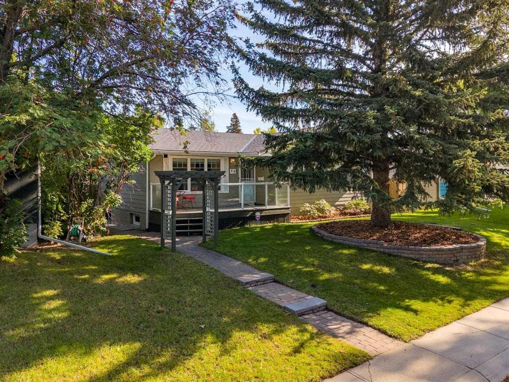 4-bed Detached for sale at 48 Butler Crescent NW, Calgary