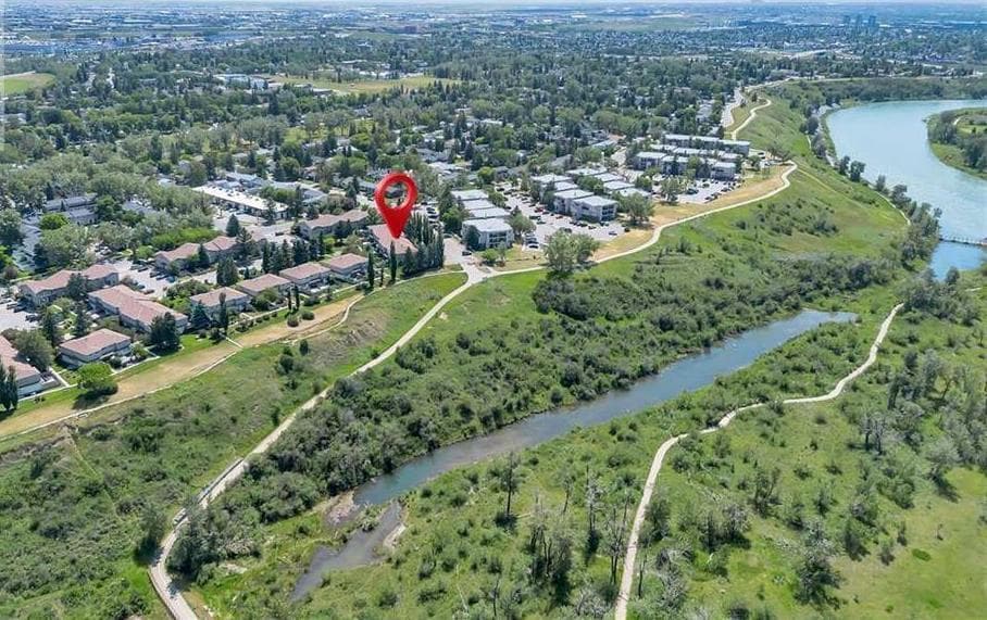 2-bed Townhouse for sale at 110S, 203 Lynnview Road SE, Calgary