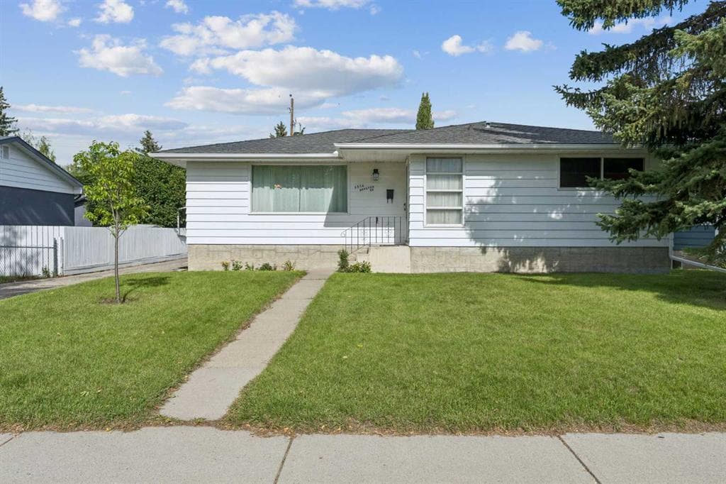 3-bed Detached for sale at 3516 Boulton Road NW, Calgary