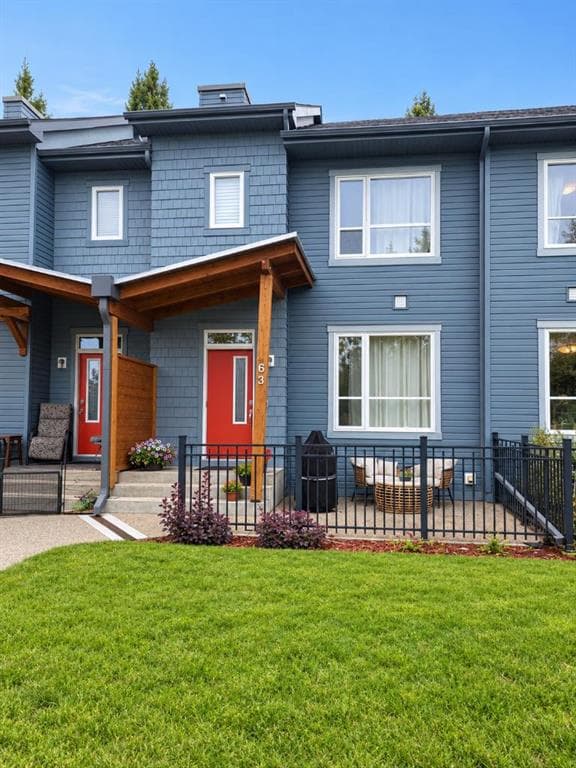 2-bed Townhouse for sale at 63 Chapalina Square SE, Calgary