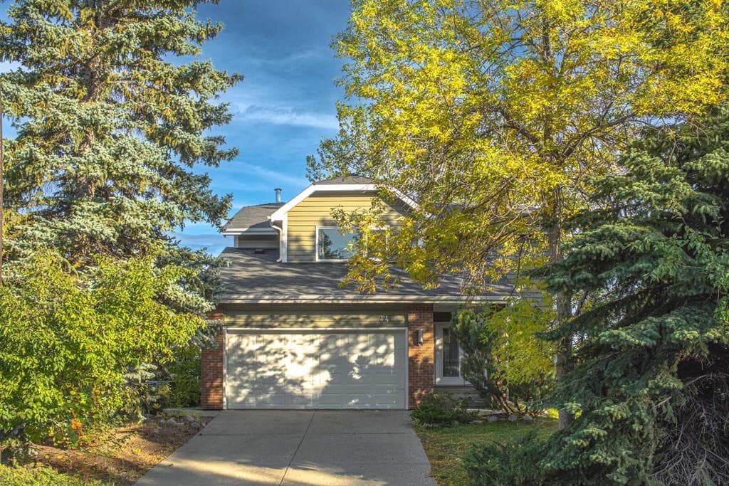 4-bed Detached for sale at 44 Stradwick Way SW, Calgary
