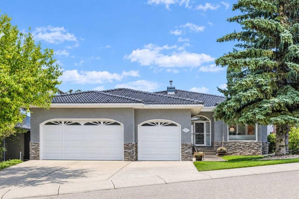 4-bed Detached for sale at 12 Patina Hill SW, Calgary