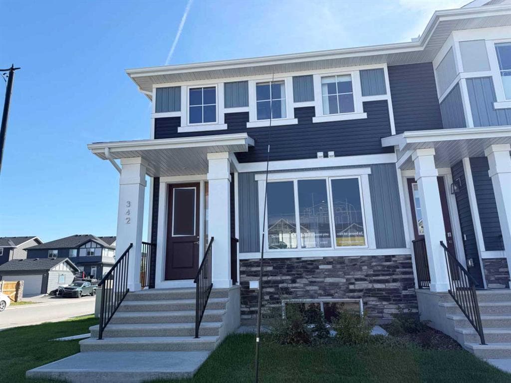 3-bed Townhouse for sale at 342 Sundown Road, Cochrane