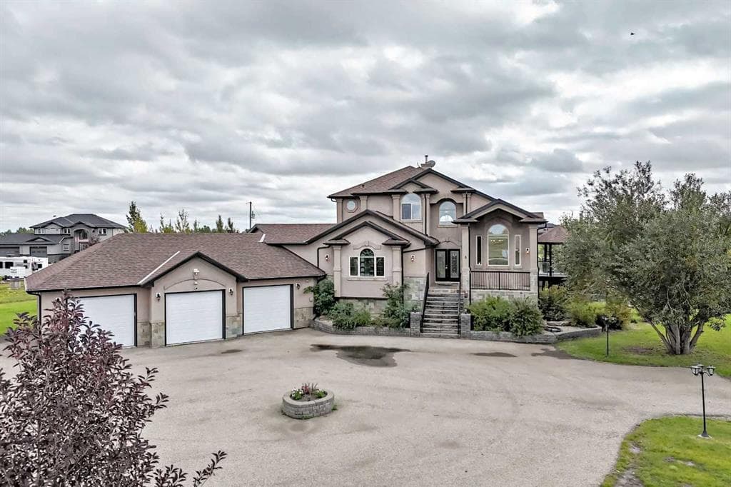 5-bed Detached for sale at 8 Shore Drive, Rural Rocky View County