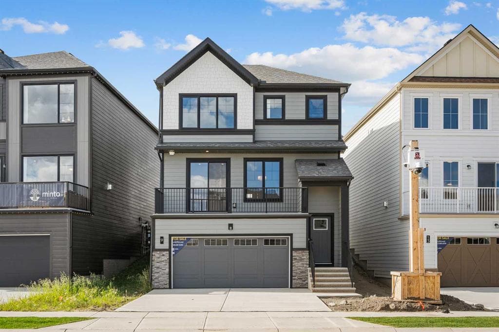 4-bed Detached for sale at 9 Wild Rose Bay SW, Airdrie