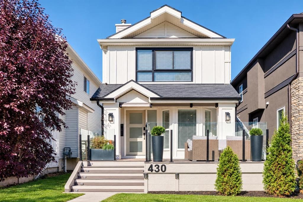 4-bed Detached for sale at 430 56 Avenue SW, Calgary