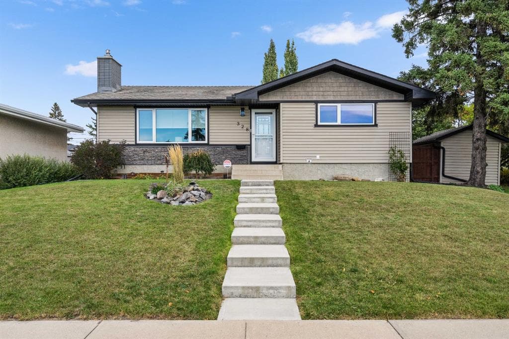 3-bed Detached for sale at 328 19 Street NE, Calgary