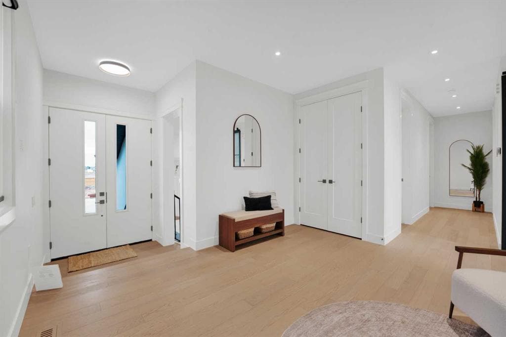 5-bed Detached for sale at 3 Waterbury Common, Chestermere