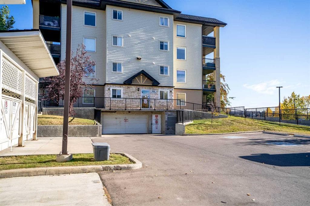 1-bed Apartment for sale at 8412, 304 Mackenzie Way SW, Airdrie