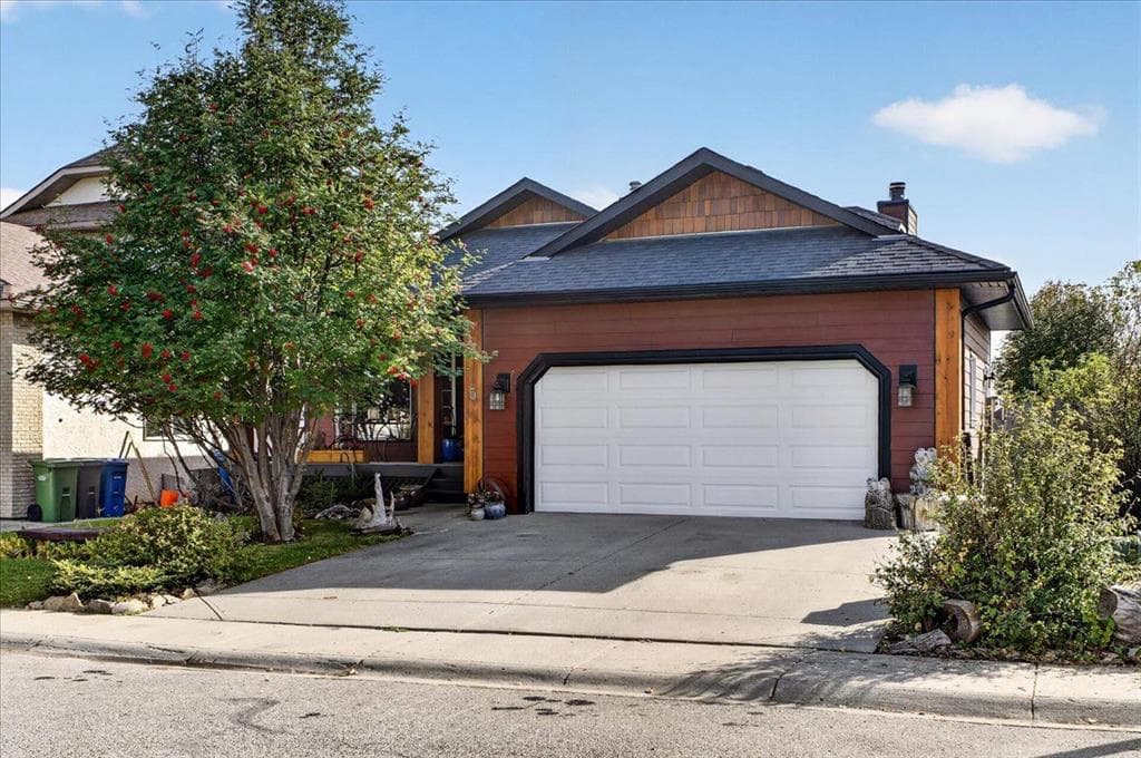 5-bed Detached for sale at 5 Sunset Crescent, Okotoks