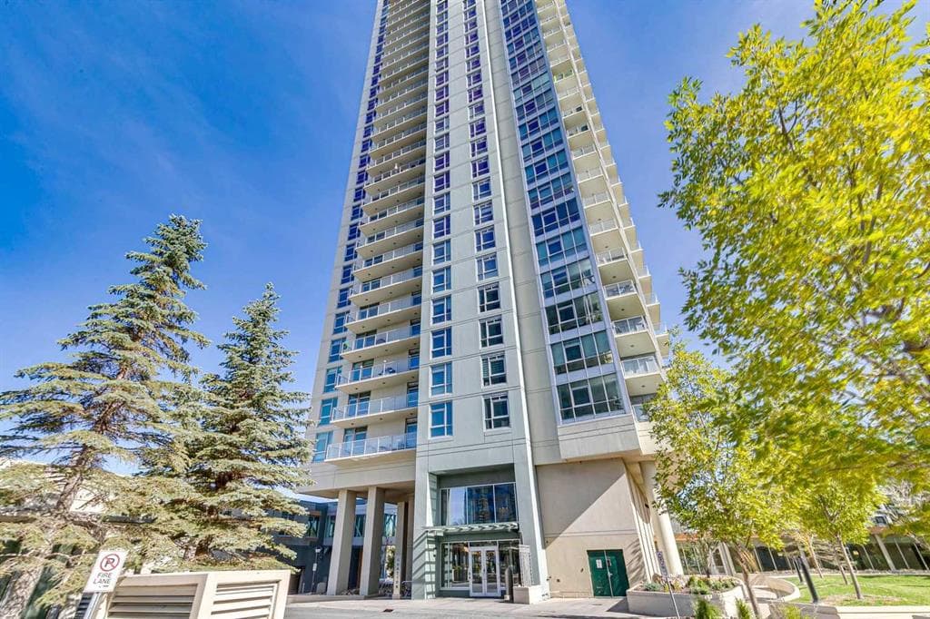 2-bed Apartment for sale at 706, 99 Spruce Place SW, Calgary