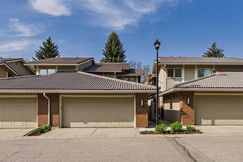4-bed Semi-detached for sale at 252, 20 Midpark Crescent SE, Calgary