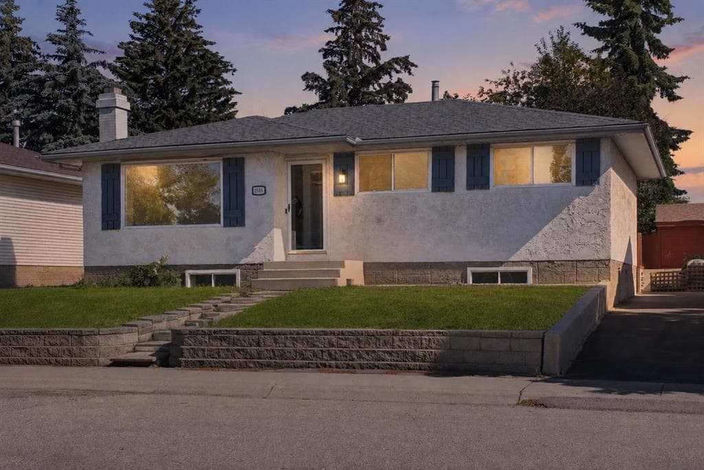 4-bed Detached for sale at 1816 Lynnover Road SE, Calgary