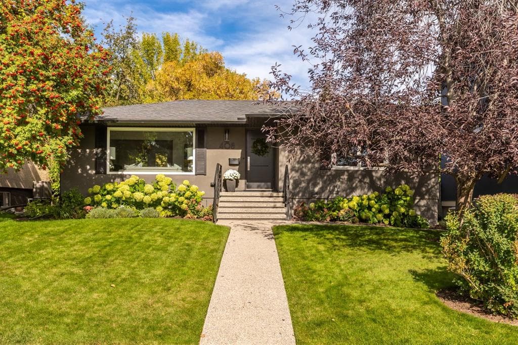 408 49 Avenue SW — photo 1