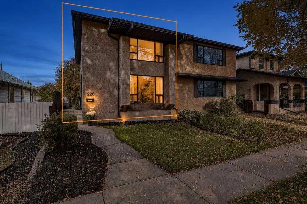 4-bed Semi-detached for sale at 226 11 Avenue NE, Calgary