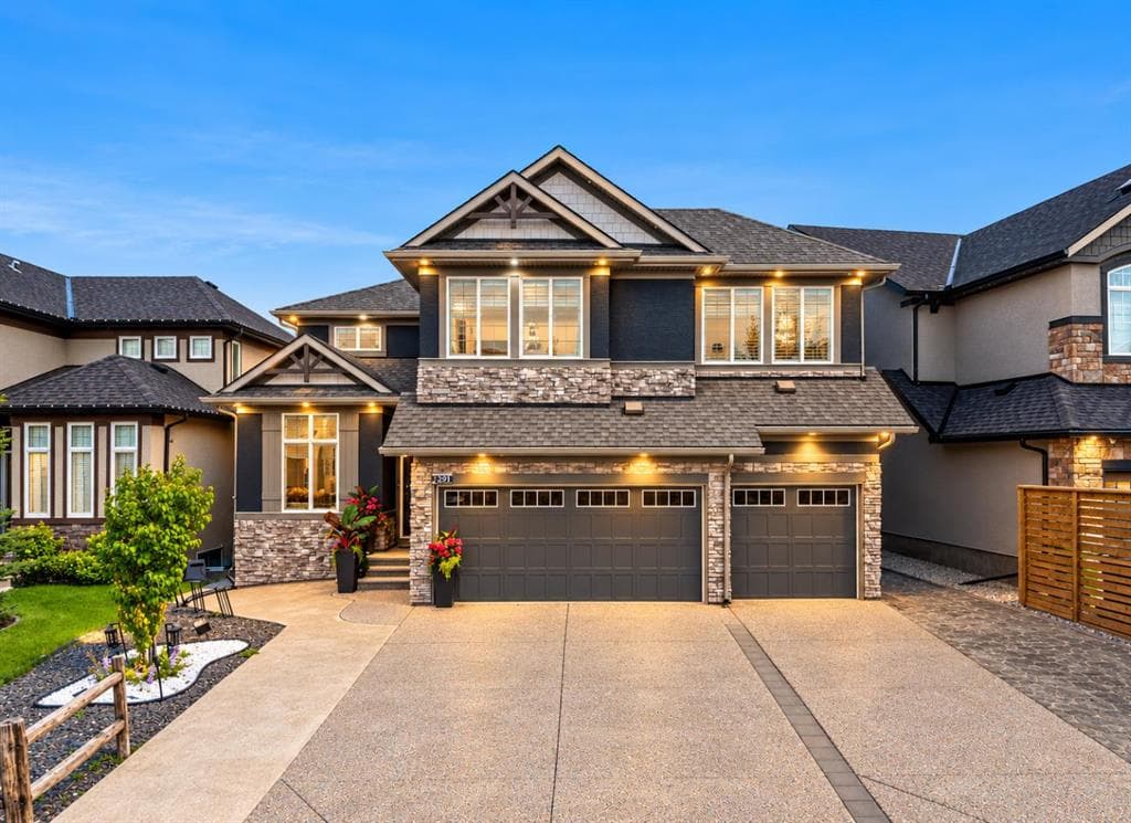 291 Legacy Mount SE — photo 1