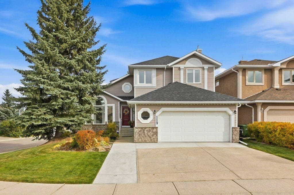 5-bed Detached for sale at 119 Woodpark Circle SW, Calgary