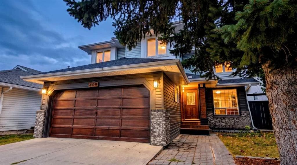 5-bed Detached for sale at 409 Citadel Hills Circle NW, Calgary