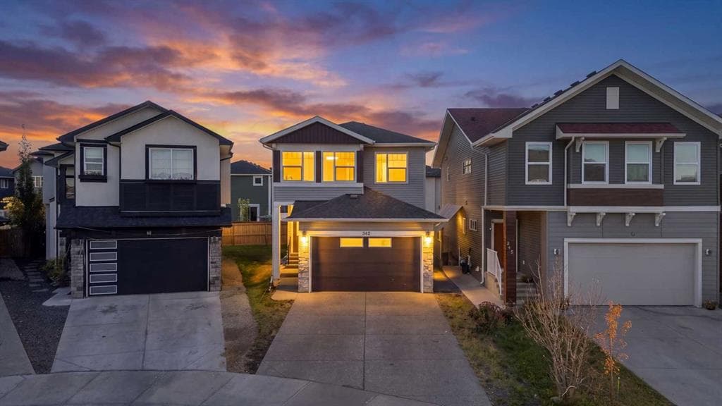 5-bed Detached for sale at 242 Savanna Close NE, Calgary