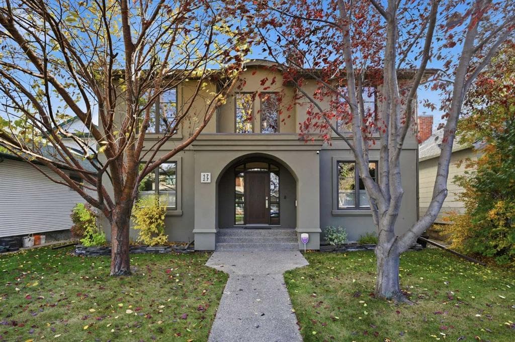 4-bed Detached for sale at 1727 Westmount Road NW, Calgary