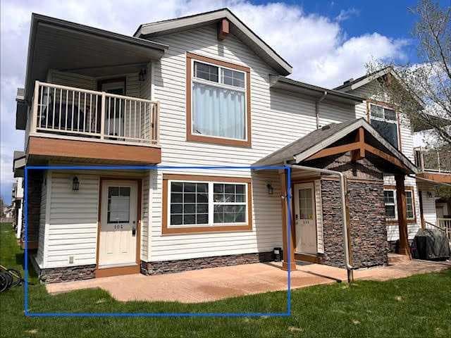 2-bed Townhouse for sale at 102, 80 Panatella Landing NW, Calgary