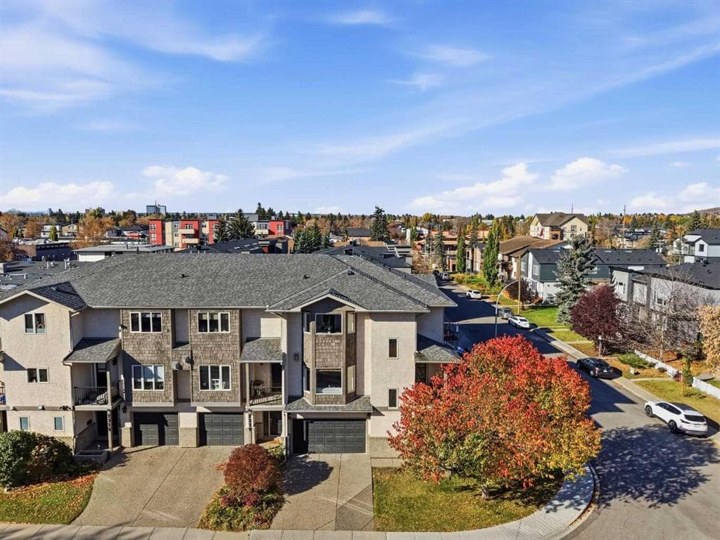 2-bed Townhouse for sale at 2323 1 Street NE, Calgary