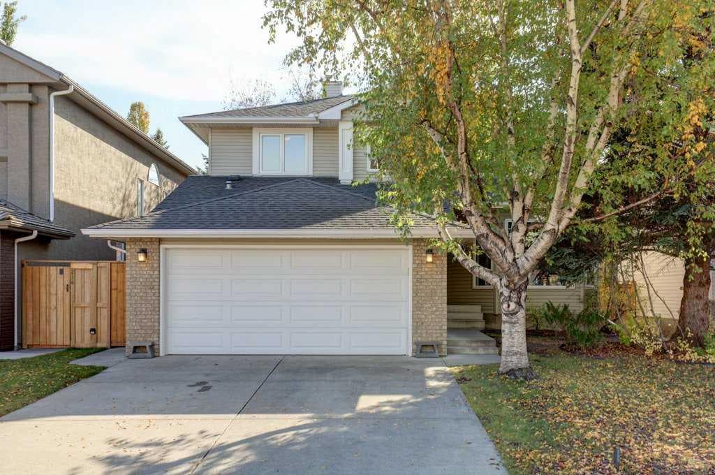 212 Riverview Close SE — photo 1