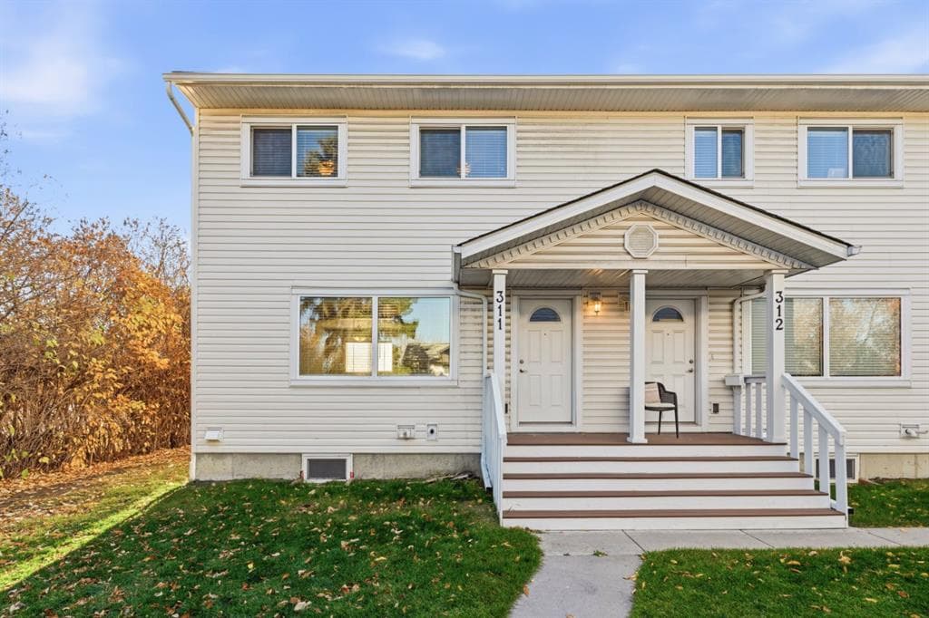 3-bed Townhouse for sale at 311 Killarney Glen Court SW, Calgary