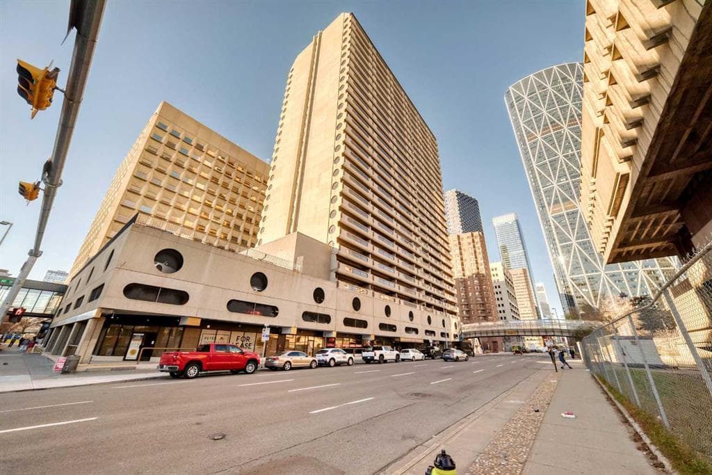 1-bed Apartment for sale at 2110, 221 6 Avenue SE, Calgary