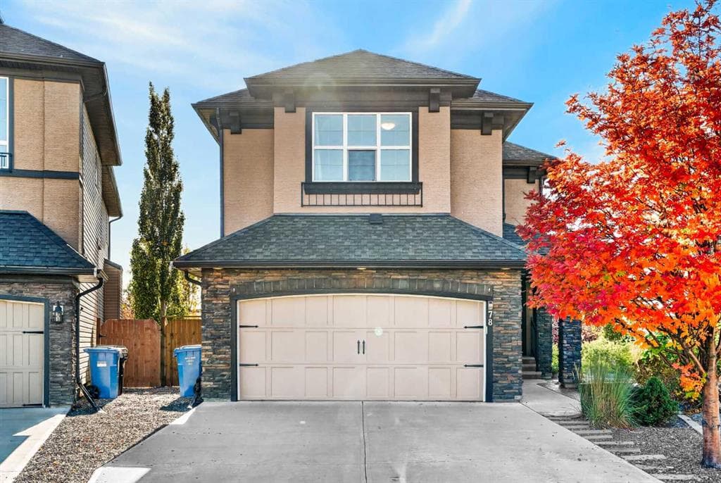 78 Cranarch View SE — photo 1