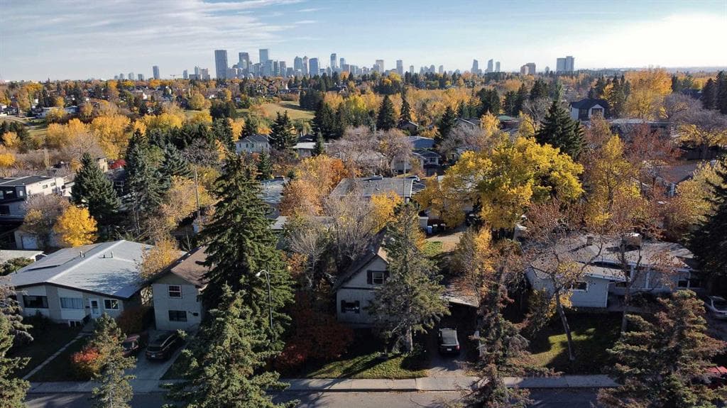 1-bed Detached for sale at 933 32 Avenue NW, Calgary