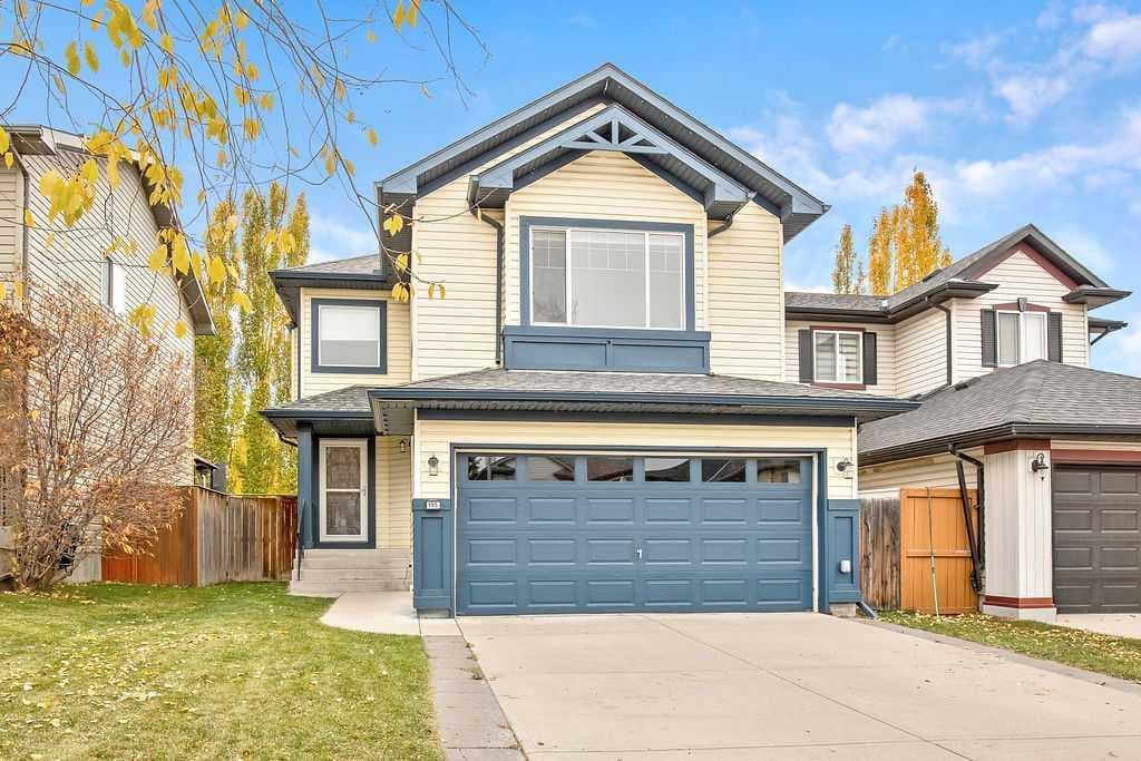 195 Cranwell Crescent SE — photo 1
