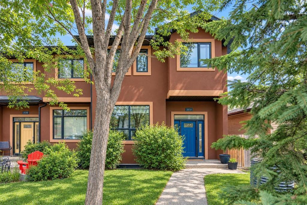 4-bed Semi-detached for sale at 2532 20 Street SW, Calgary