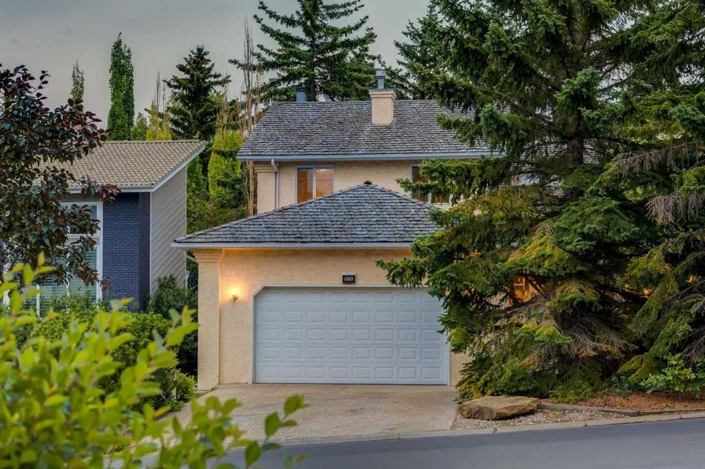 660 Coach Grove Road SW — photo 1