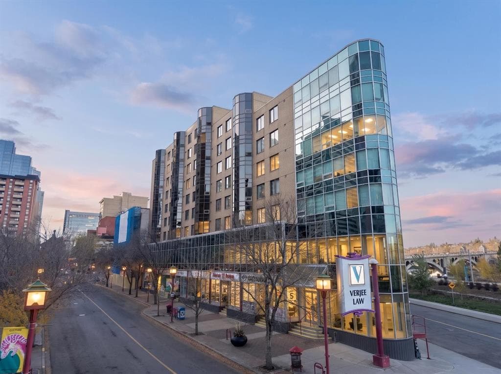 2-bed Apartment for sale at 404, 128 2 Avenue SE, Calgary