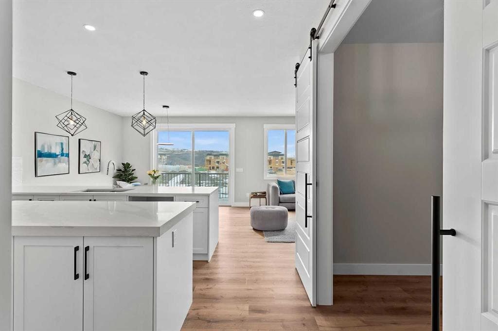 5-bed Detached for sale at 160 Vantage Drive, Cochrane