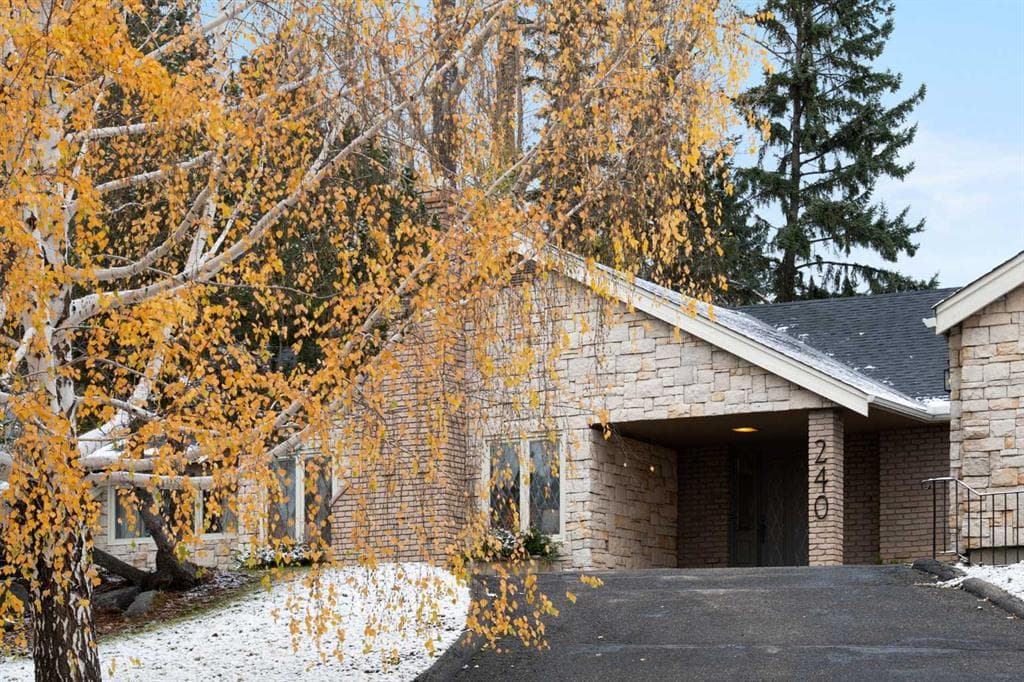 240 Eagle Ridge Drive SW — photo 1