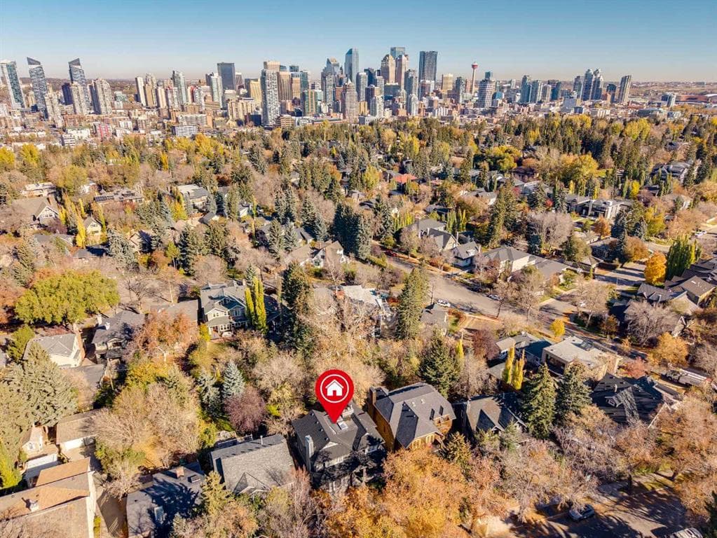 5-bed Detached for sale at 1302 Frontenac Avenue SW, Calgary