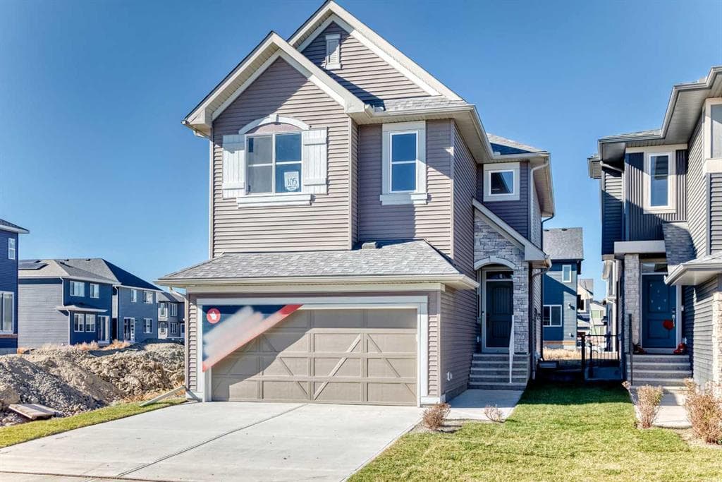 105 Corner Glen Green NE — photo 1