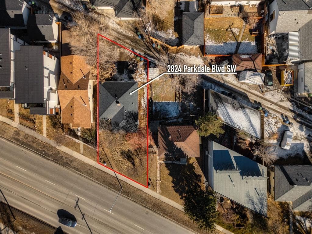 3-bed Detached for sale at 2824 Parkdale Boulevard NW, Calgary