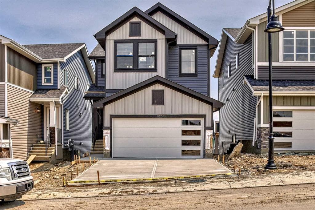 4 Topaz Place — photo 1