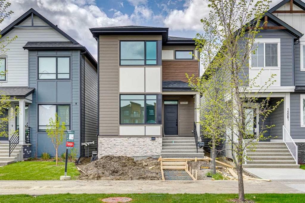 15085 37 Street SW — photo 1