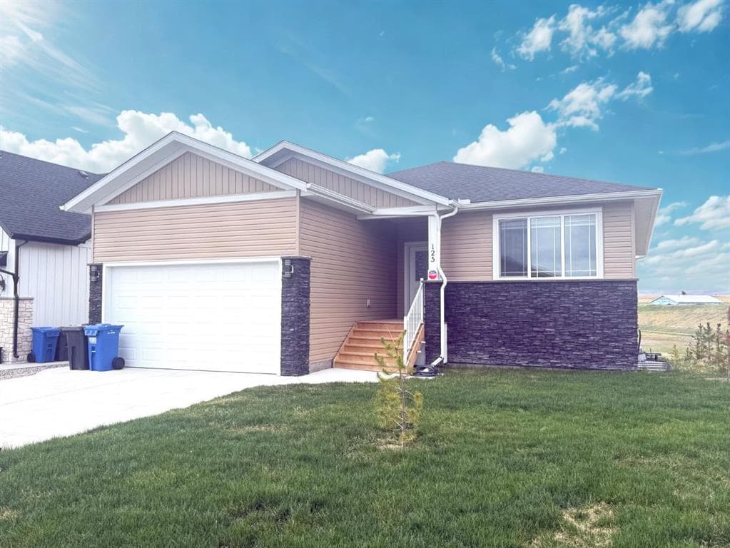 6-bed Detached for sale at 125 Westview Drive, Nanton
