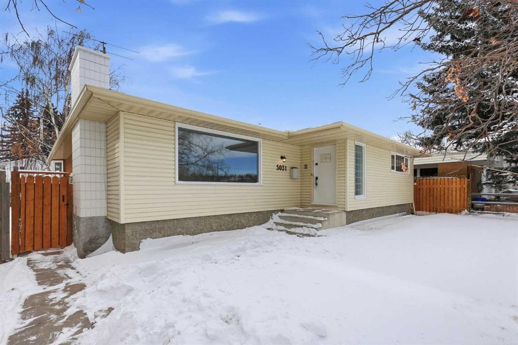 5031 Vienna Drive NW — photo 1