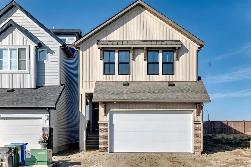 54 Bartlett Row SE — photo 1