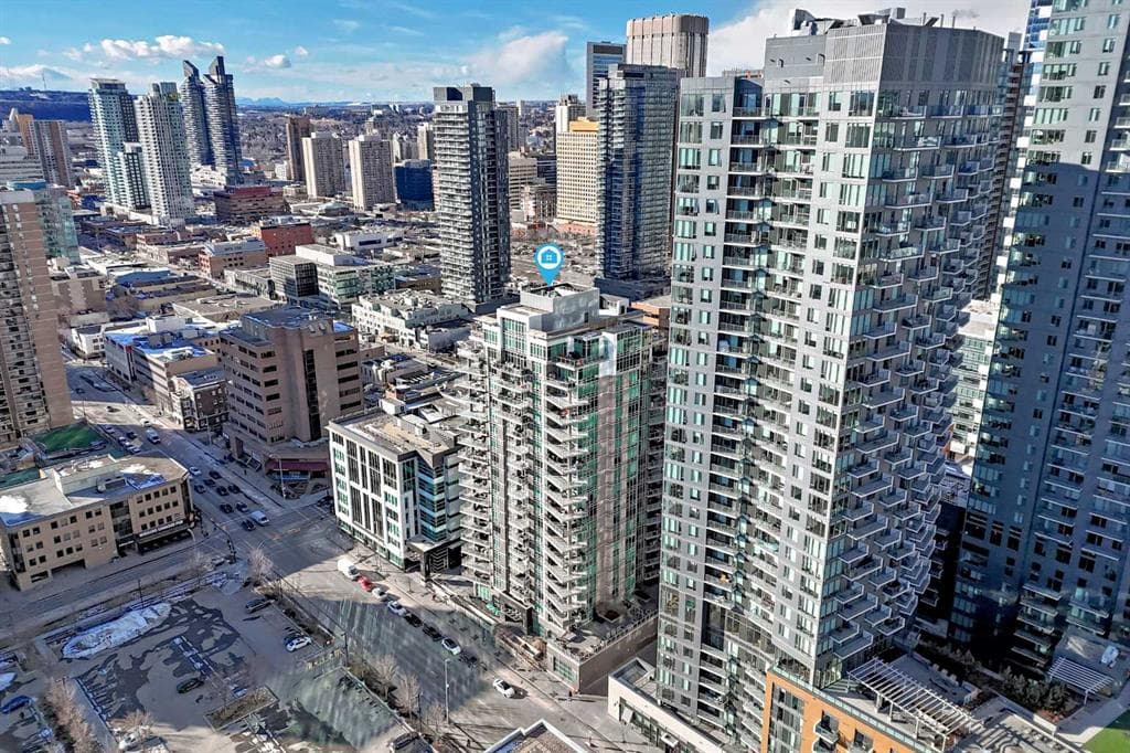 1802, 530 12 Avenue SW — photo 1