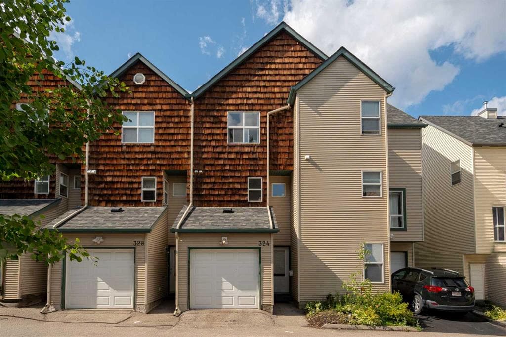 324 Bridlewood Lane SW — photo 1